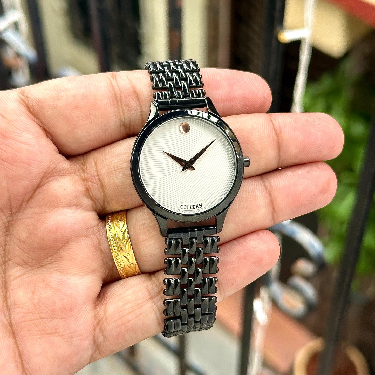 CITIZEN COUPLE EDITION – MINIMAL LUXURY FOR POWER COUPLES