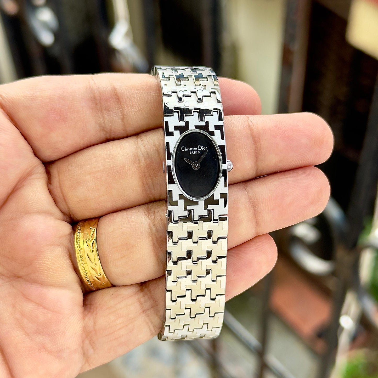 CHRISTIAN DIOR MISS DIOR – ICONIC PARISIAN LUXURY